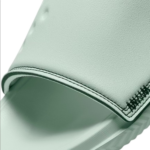 SOLD Nike Air Jordan Play Slides Seafoam/Photon Dust Men's Sandal Size 8 - Picture 6 of 6